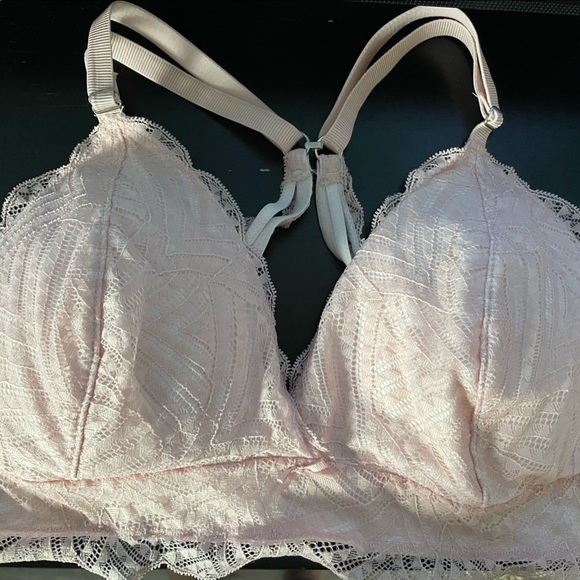 Soft pink bralette - Picture 1 of 4